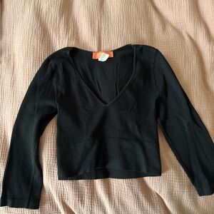 Black V-Neck Ribbed Cropped Top